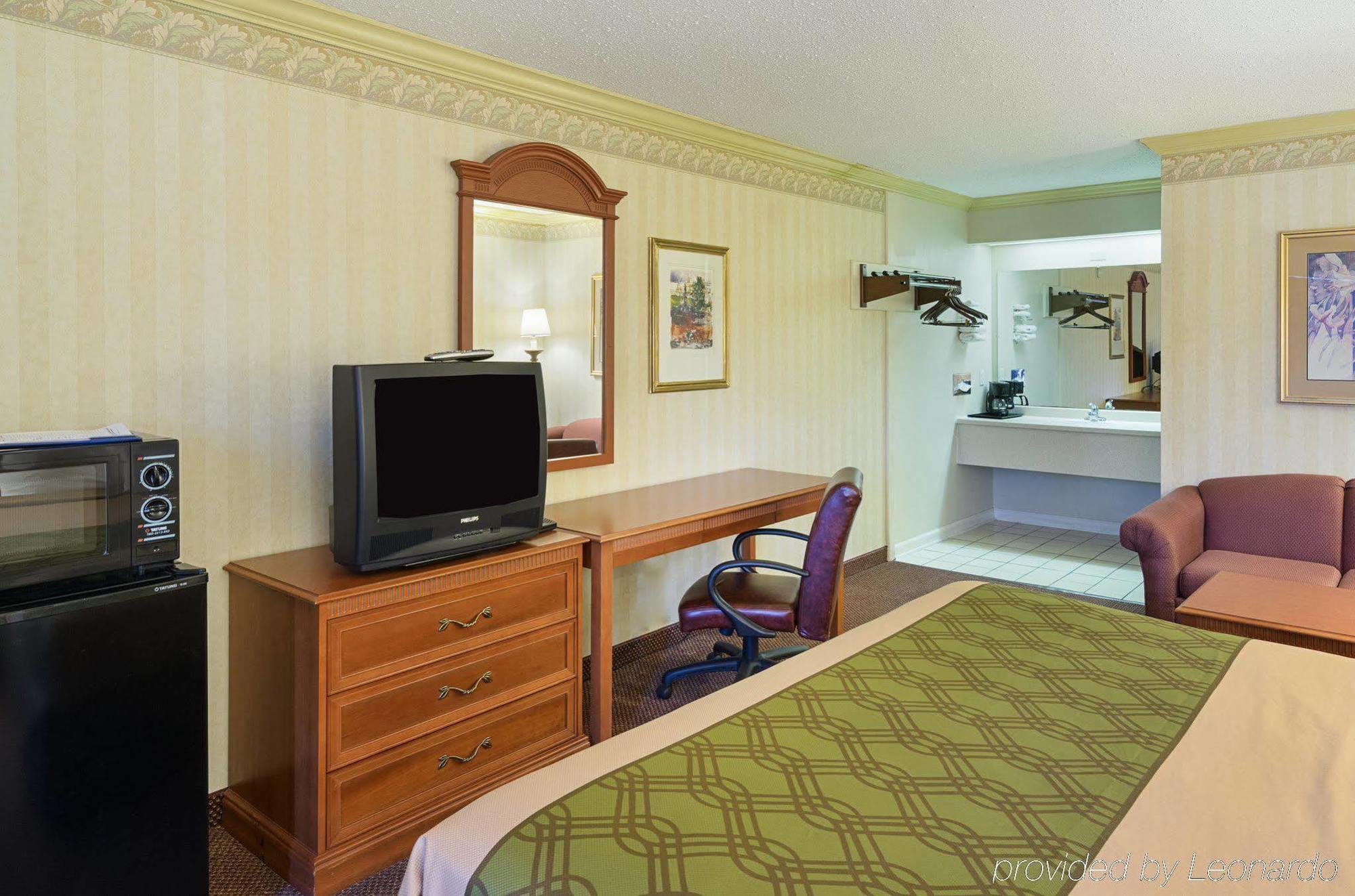 Econo Lodge Airport New Castle Exterior foto